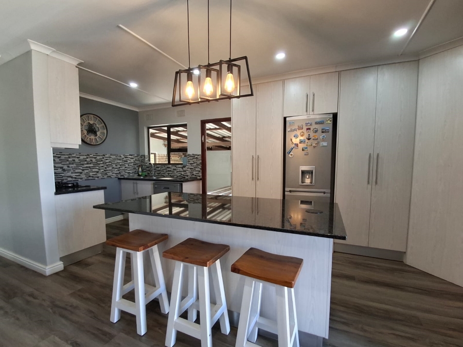 3 Bedroom Property for Sale in Amalinda Eastern Cape